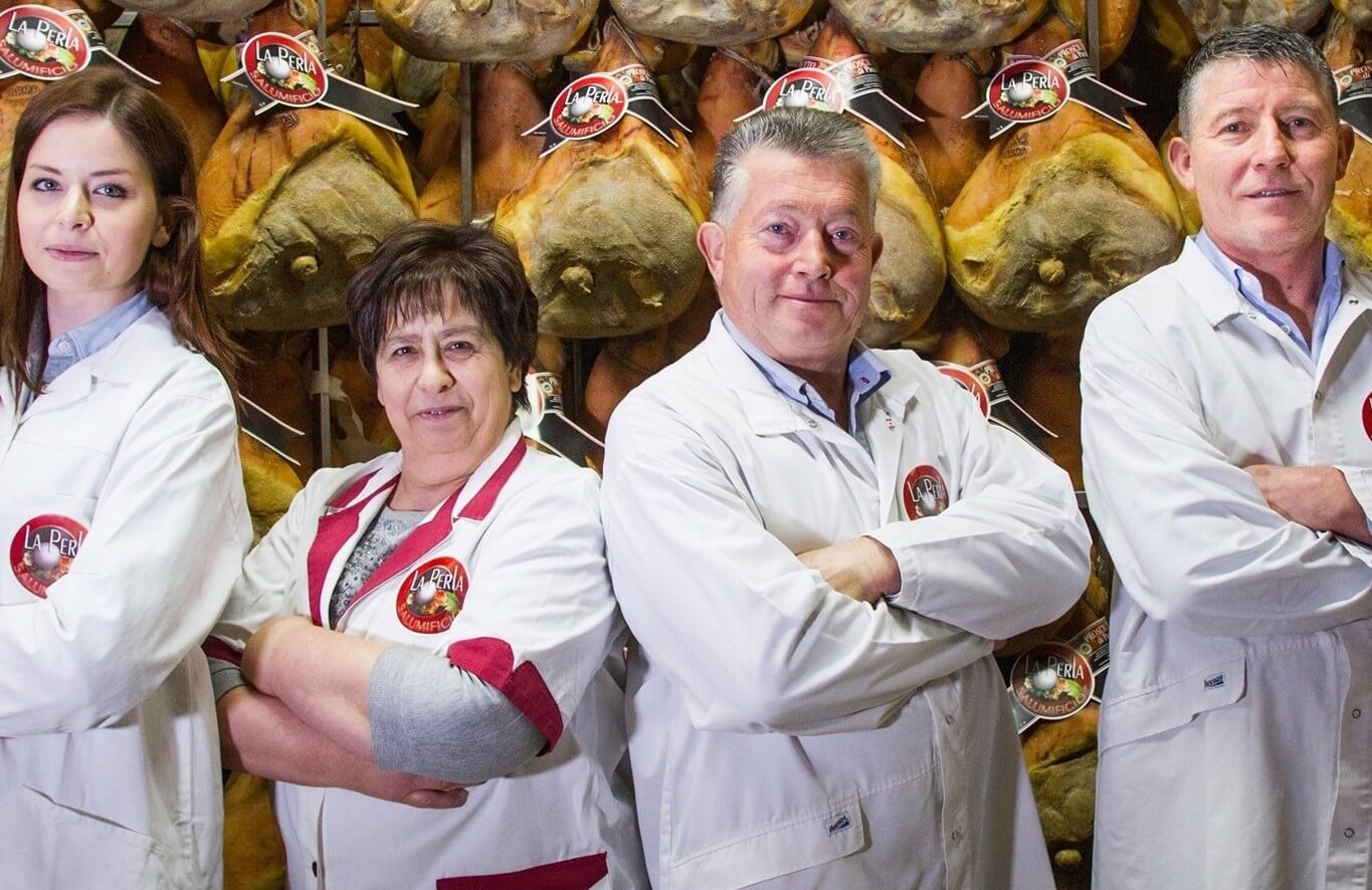 La famiglia Lanfranchi nel Salumificio La Perla